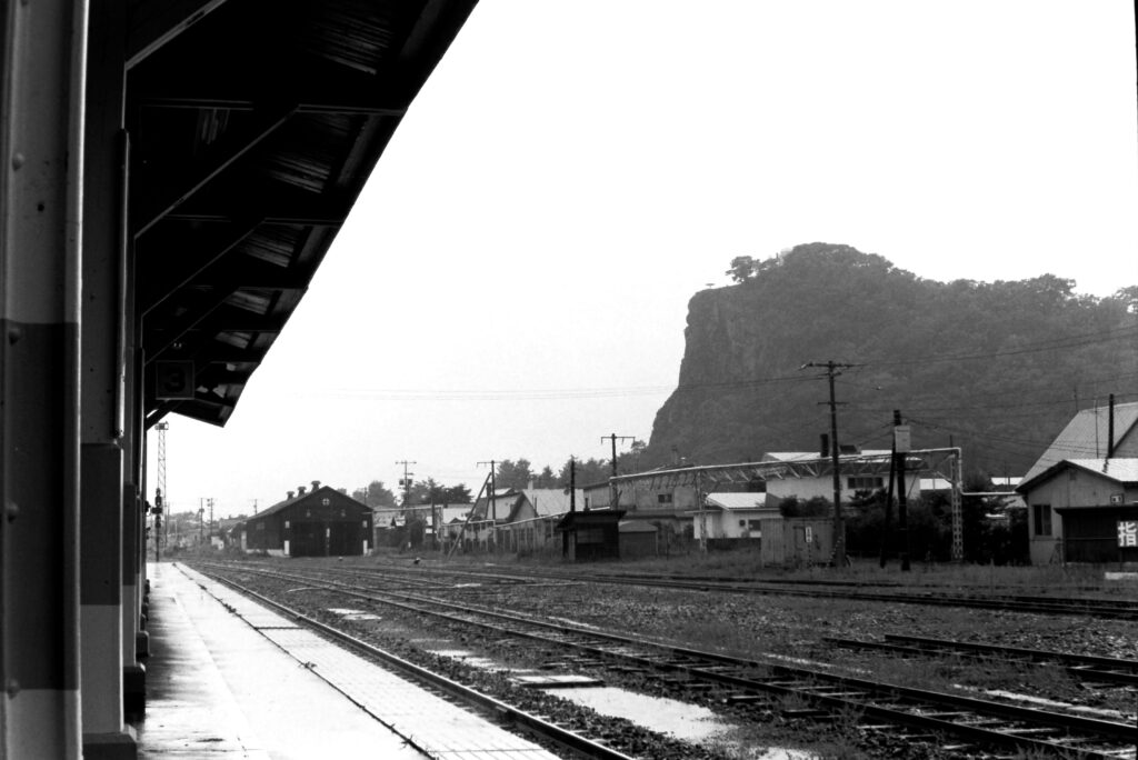 遠軽駅から見た瞰望岩1989年